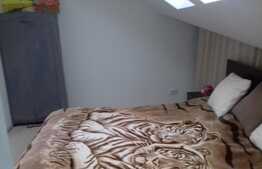 Apartament pe doua niveluri, 3 camere, 71 mp! Zona Tauti!