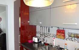 Casa de vanzare, 180 mp, teren de 220 mp, front 10 ml, zona Wonderland