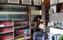 Casa de vanzare, 180 mp, teren de 220 mp, front 10 ml, zona Wonderland