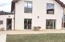 Casa individuala 5 camere, 150 mp utili, teren de 800 mp, PRIMA INCHIRIERE !