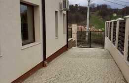 Casa individuala 5 camere, 150 mp utili, teren de 800 mp, PRIMA INCHIRIERE !