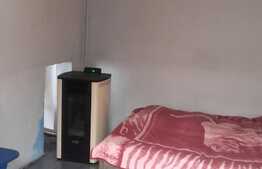 Casa de vanzare,120 mp utili, teren de 300 mp, front 14 ml, zona Parcul Central