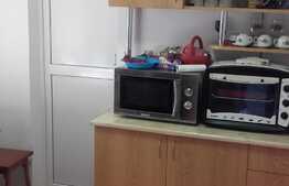 Casa de vanzare,120 mp utili, teren de 300 mp, front 14 ml, zona Parcul Central