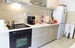 Garsoniera de 40 mp, mobilata si utilata lux! Parcare cu CF! Zona strazii Florilor!