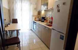 Garsoniera de 40 mp, mobilata si utilata lux! Parcare cu CF! Zona strazii Florilor!