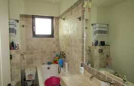 Apartament 2 camere, 55 mp, decomandat, terasa de 80 mp, boxa, zona Oncos