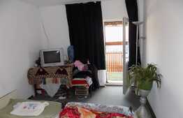 De inchiriat casa, 80 mp, teren 50 mp, front 12 ml, zona Autogara Beta