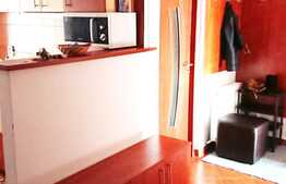 De inchiriat 3 camere, 63 mp, loc de parcare! Zona strazii Tineretului!