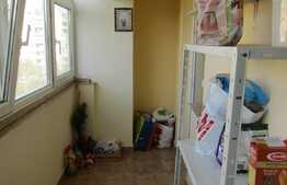 3 camere, 72 mp, decomandat, parcare, boxa, zona strazii Izlazului