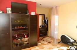 Vanzare 3 camere, 76 mp, zona accesibila, garaj! A.C! Mobilat modern!