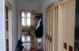 3 camere, 80 mp, etaj intermediar, boxa subsol, zona Facultatii de Litere