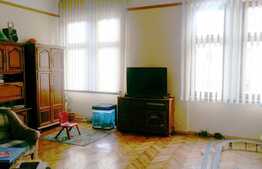 3 camere, 80 mp, etaj intermediar, boxa subsol, zona Facultatii de Litere