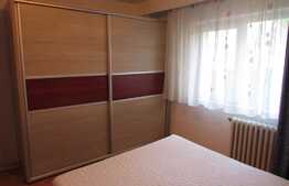 Apartament 3 camere, 70 mp, decomandat, zona Piata Cipariu