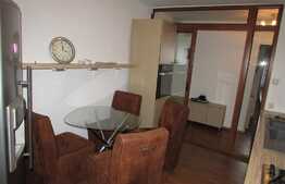 Apartament 3 camere, 70 mp, decomandat, zona Piata Cipariu