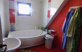 Triplex de 80 mp, teren de 30 mp! Zona strazii Eroilor! 