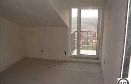 40 mp apartament la semimansarda, cu balcon, priveliste frumoasa!