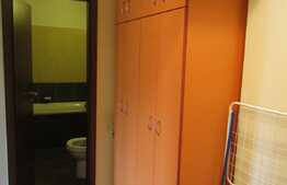 De vanzare apartament 3 camere, 76 mp, boxa, zona strazii Scortarilor