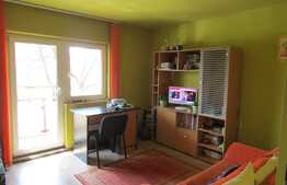 De vanzare apartament 3 camere, 76 mp, boxa, zona strazii Scortarilor