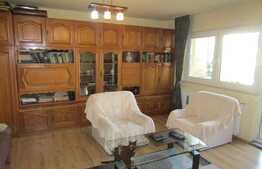 De vanzare apartament 3 camere, 76 mp, boxa, zona strazii Scortarilor