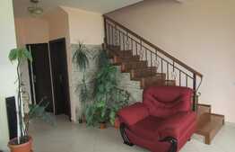 Duplex de vanzare, 180 mp, 188 mp teren, zona linistita