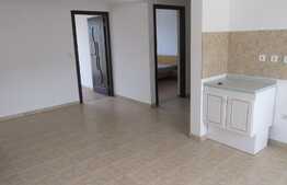 Apartament cu 3 camere, 55 mp, loc de parcare cu CF! Zona strazii Tauti!