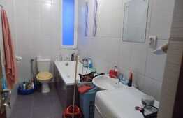 Apartament cu 3 camere, 71 mp, balcon de 7 mp! Zona strazii Florilor!