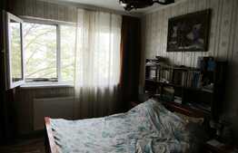 Apartament 3 camere, 67 mp, decomandat, boxa subsol, garaj, zona Clabucet