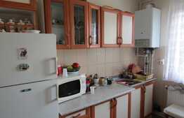 Apartament 3 camere, 67 mp, decomandat, boxa subsol, garaj, zona Clabucet