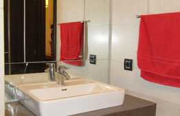 Apartament 3 camere, 90 mp, prima inchiriere, terasa 12 mp, parcare, zona Dorobantilor