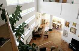 Casa individuala 400 mp, teren de 1748 mp, aspect deosebit, zona Hotel Still