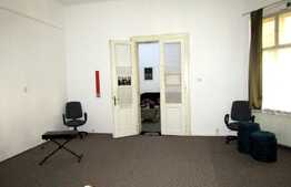 De inchiriat 3 camere, 76 mp, zona Sora