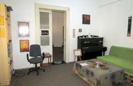 De inchiriat 3 camere, 76 mp, zona Sora