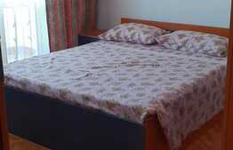 Apartament 3 camere, 75 mp, decomandat, zona Profi