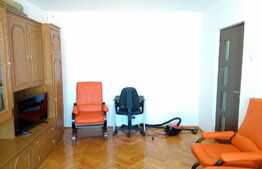 Apartament 3 camere, 75 mp, decomandat, zona Profi