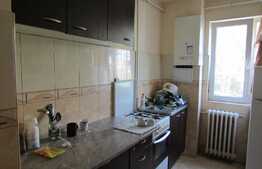 Apartament 3 camere, 70 mp, boxa, zona strazii Mehedinti