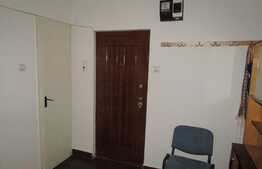 Apartament 3 camere, 70 mp, boxa, zona strazii Mehedinti