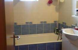 Apartament 3 camere, 71 mp, boxa, zona Profi