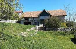 Casa individuala, 340 mp cu 650 mp de teren in Suceagu