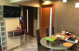 Apartament 3 camere, 67 mp, parcare, boxa, zona Hotel Paradis