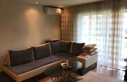 Apartament 3 camere, 67 mp, parcare, boxa, zona Hotel Paradis