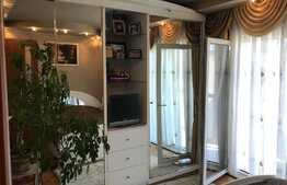 Apartament 3 camere, 67 mp, parcare, boxa, zona Hotel Paradis