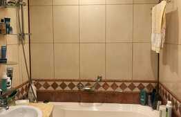 Apartament 3 camere, 67 mp, parcare, boxa, zona Hotel Paradis