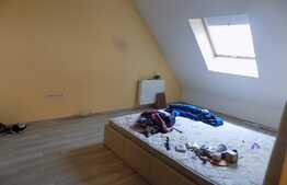 Apartament de vanzare, 2 camere, 68 mp, loc de parcare, zona strazii Porii!