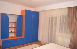 Apartament 3 camere, 80 mp, decomandat, zona Farmec!