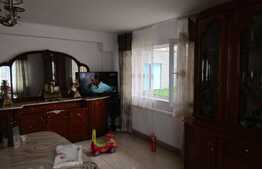 Apartament 3 camere, 78 mp, parcare, zona Restaurant Regal