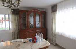 Apartament 3 camere, 78 mp, parcare, zona Restaurant Regal