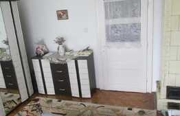 Apartament 4 camere, 117 mp, 2 parcari, 2 boxe, zona Napolact