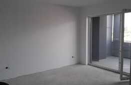 2 camere, 50 mp, semifinisat, terasa 27 mp, parcare, zona Terapia