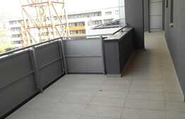 2 camere, 50 mp, semifinisat, terasa 27 mp, parcare, zona Terapia