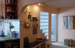 Apartament 2 camere, 49 mp, decomandat, boxa, garaj, zona strazii Fantanele